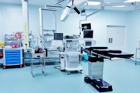 Dienstleistungen für die länderübergreifende Produktregistrierung und Lizenzinhaberschaft von kieferorthopädischen Medizinprodukten