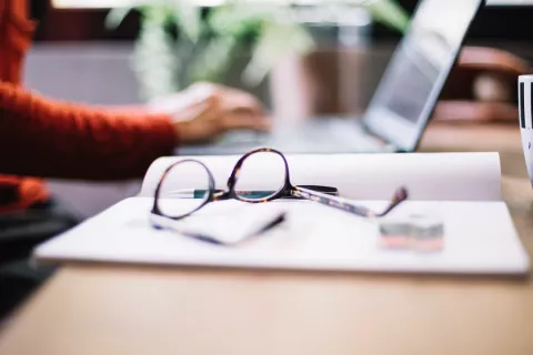 Livraison dans les délais de 25 trames de rapports d'études cliniques (CSR) et de CSR finaux
